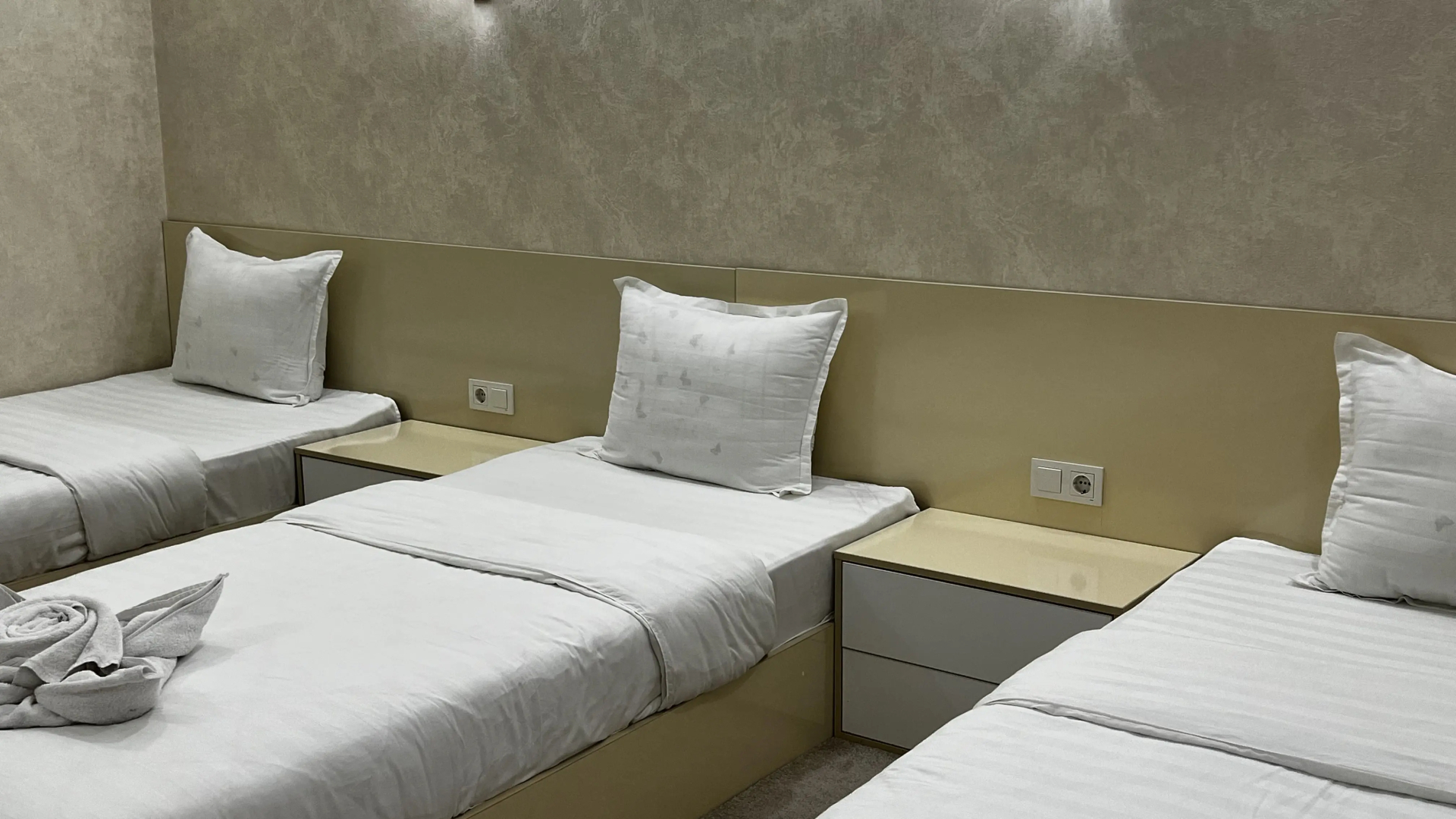 Ohu Palace Hotel & Restaurant