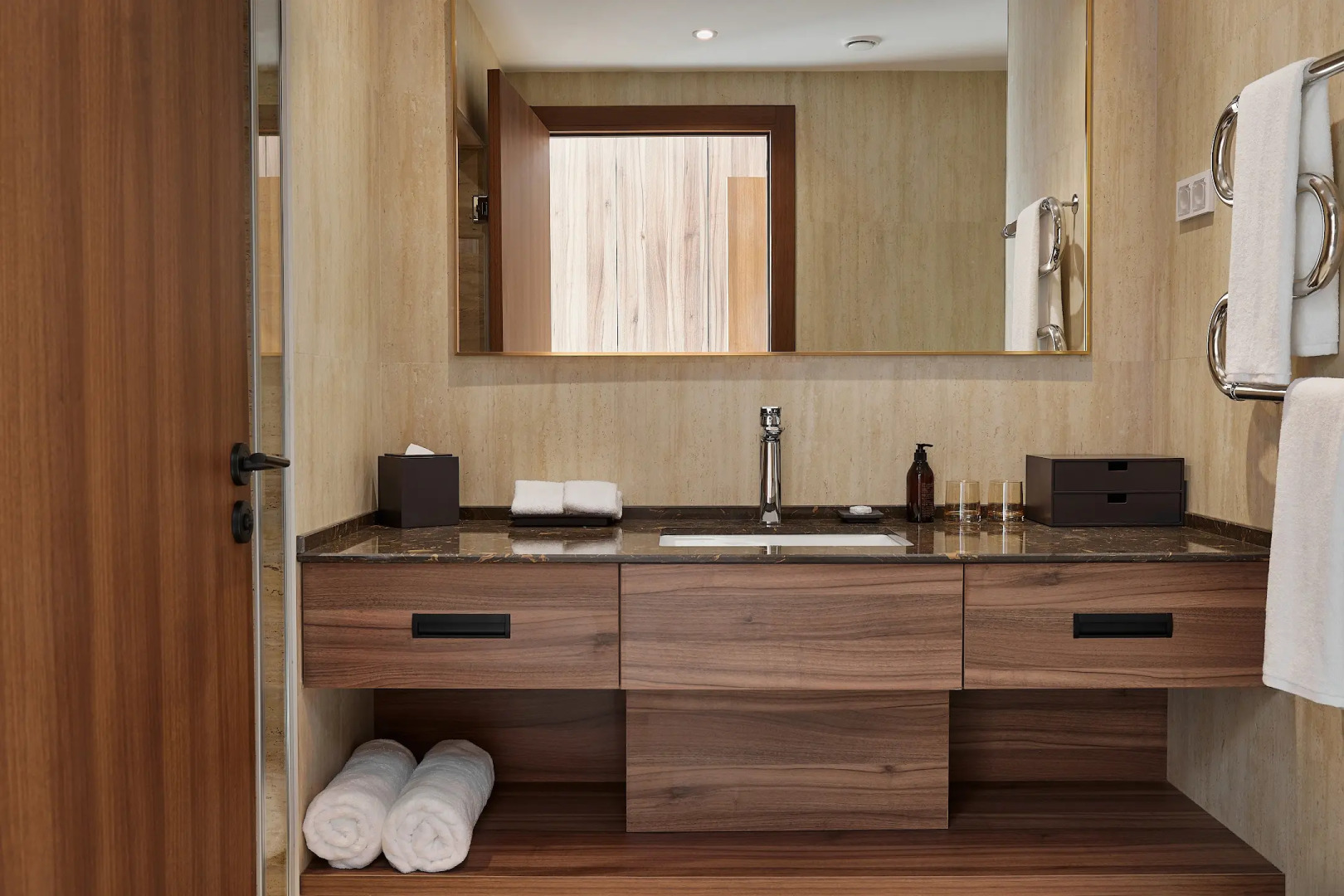 Aden Hotel & Business Centre Minsk (airport)