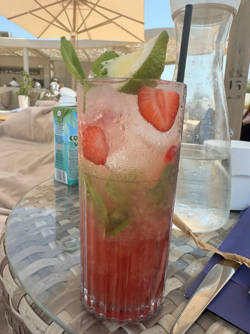 Отель Sea Breeze