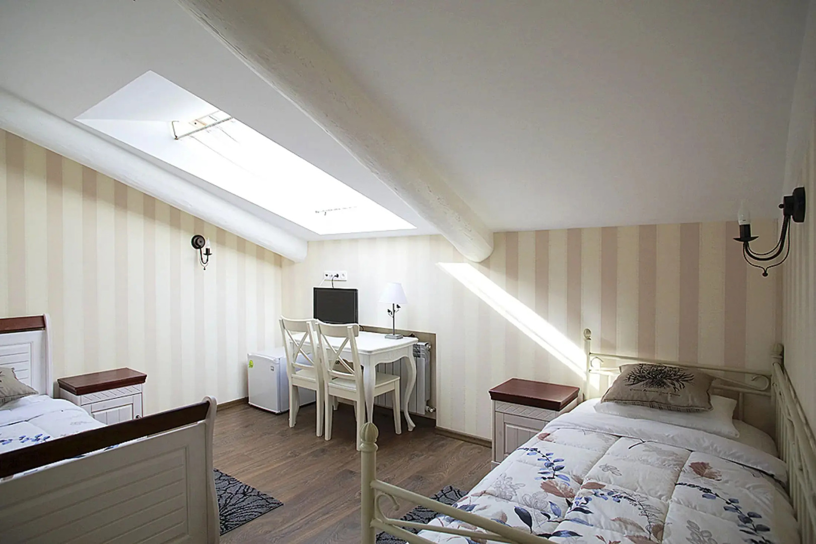 Отель Бонотель