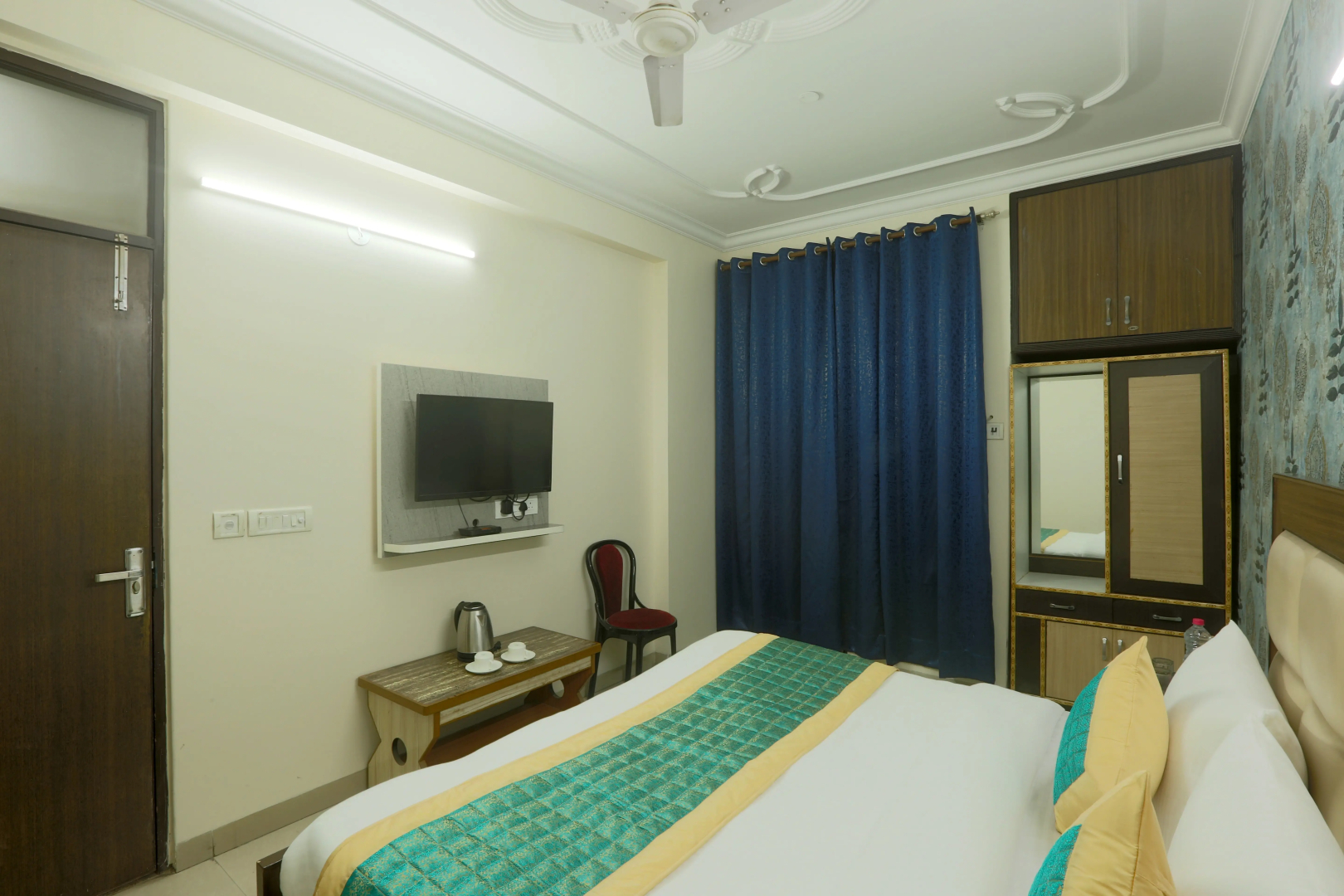 Отель Airport Mayank Residency