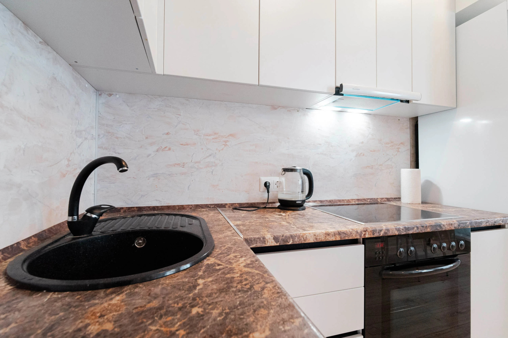 Апартаменты Студия в самом центре левого берега Иртыша