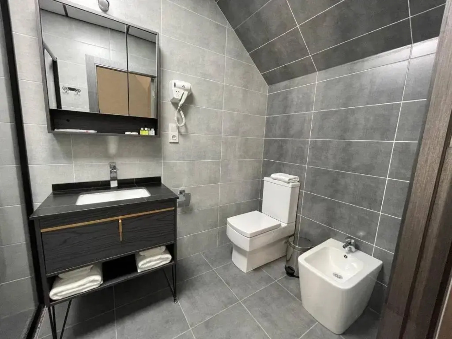 Отель Alpha Plaza