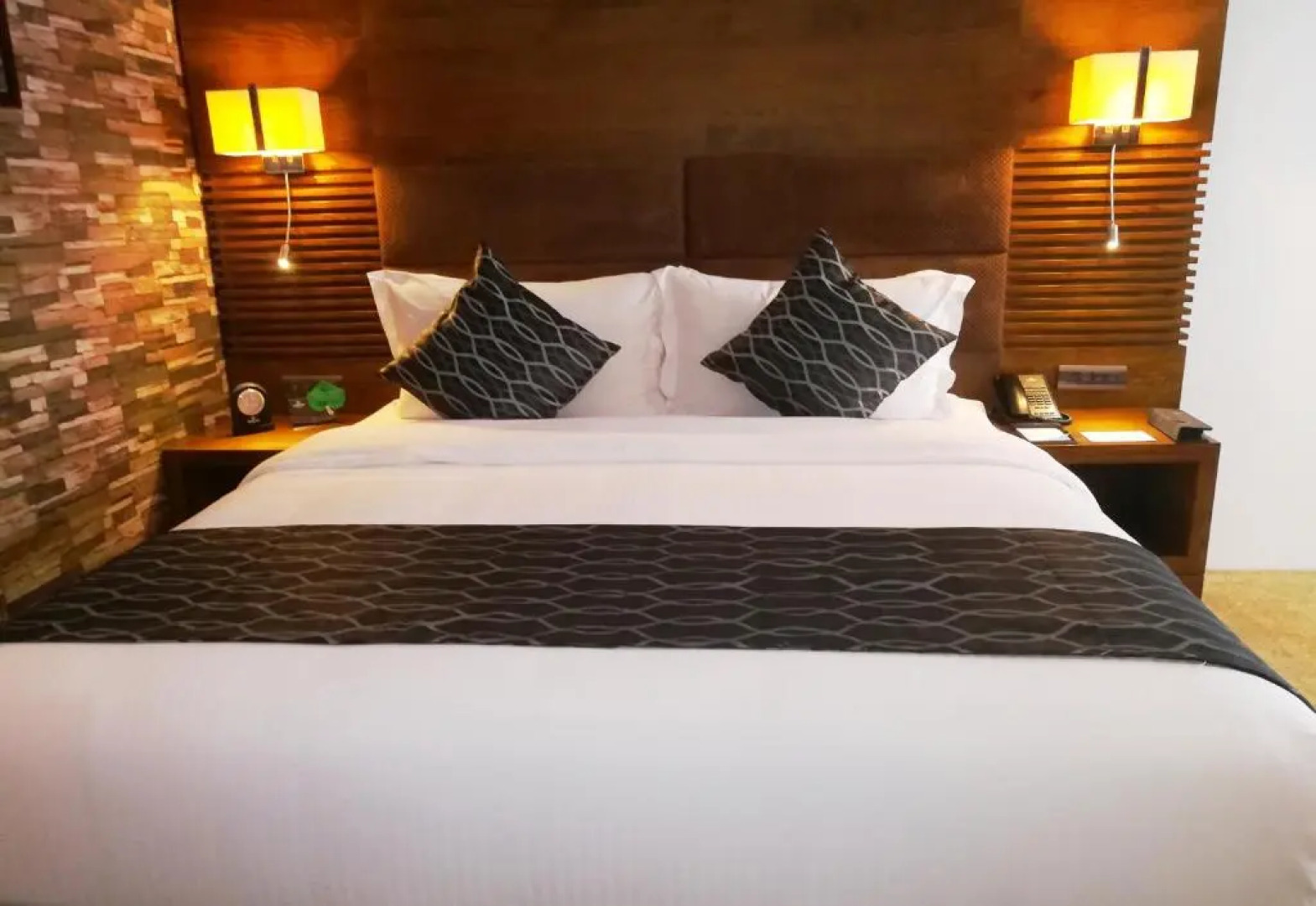 Long Beach Suites Dhaka