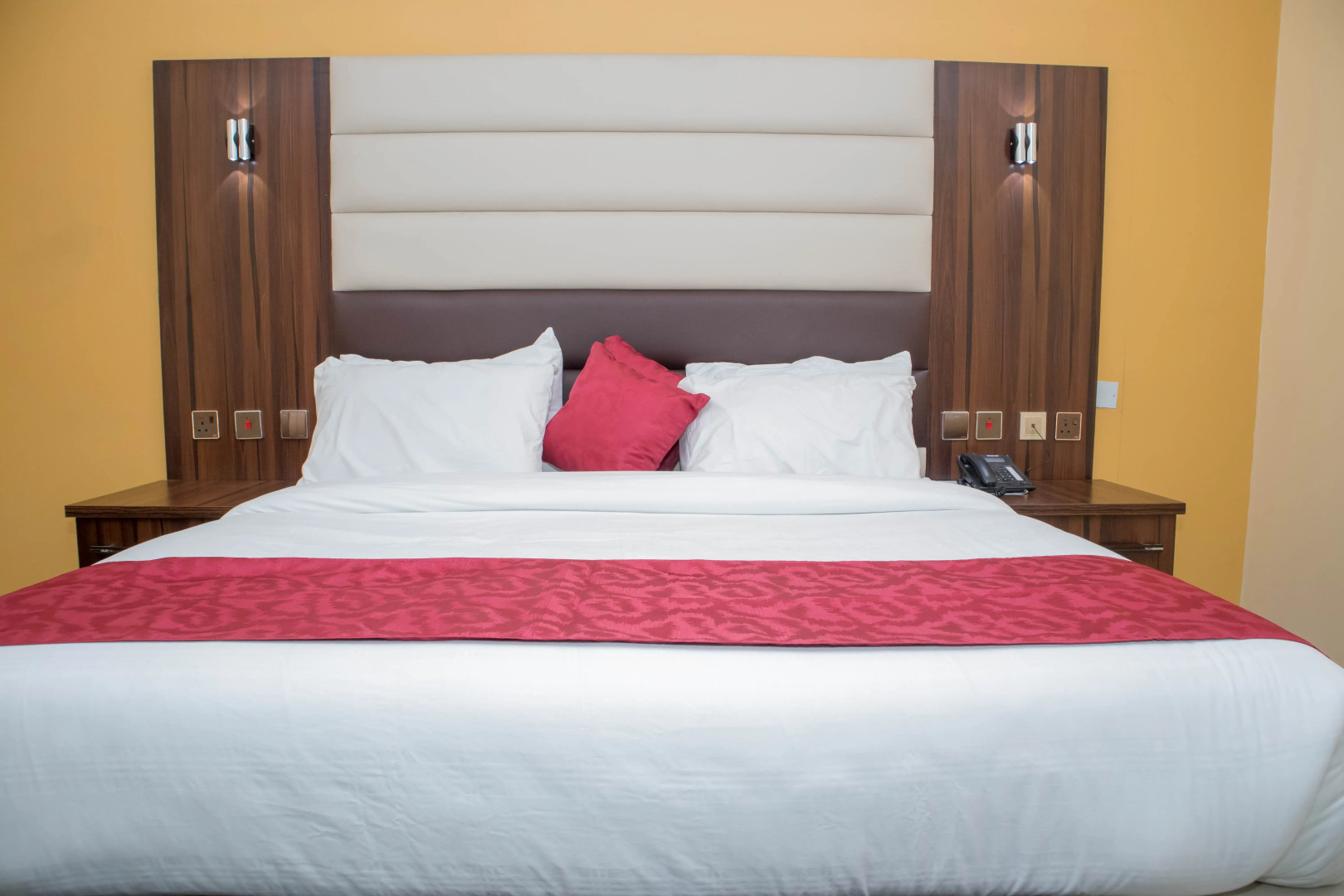 Отель Meritz Hotels and Suites Global Limited