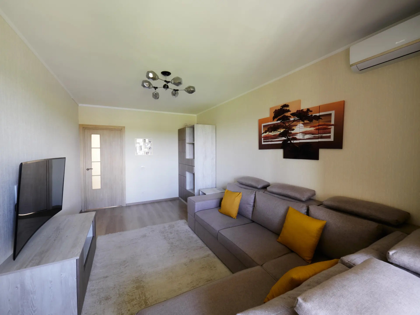 Квартира Просторная 3-комнатная квартира в центре курортной зоны Завидово