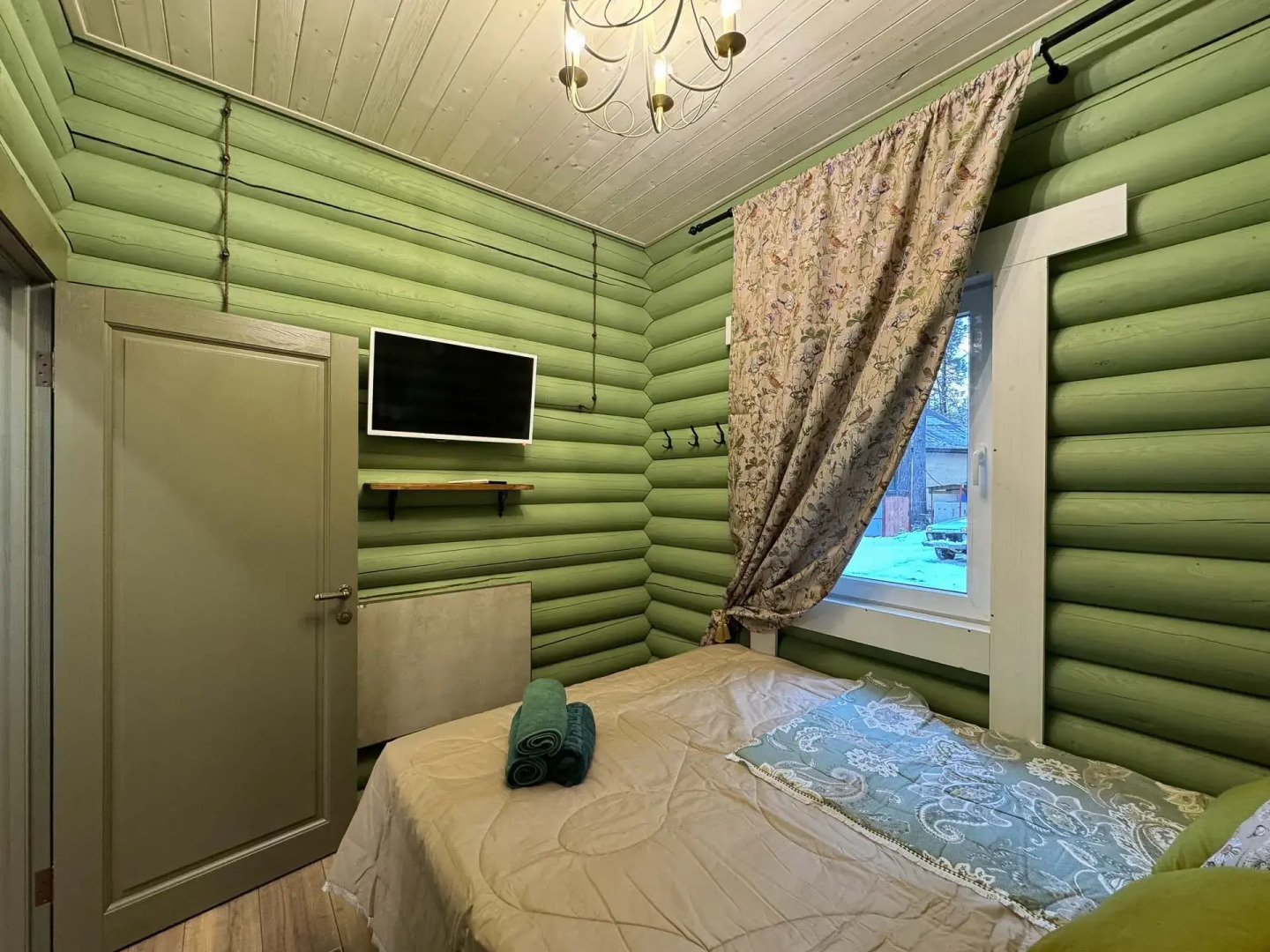 Частный дом У друзей сруб