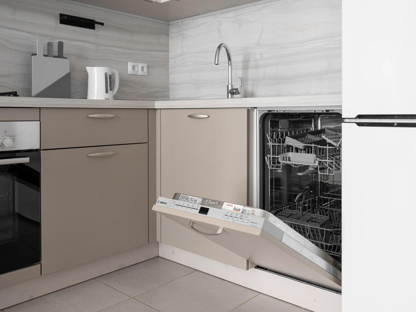 Квартира Евродвушка у метро Филатов Луг