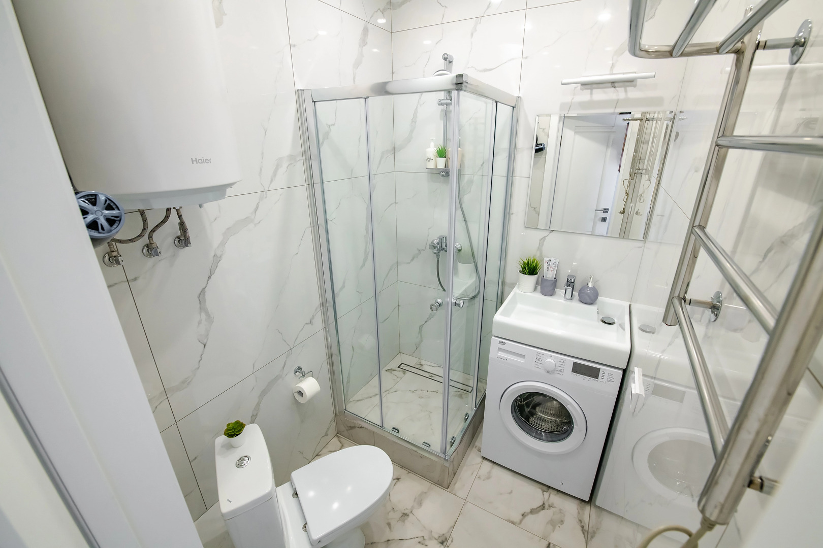 TopHouse на Брянской 18 студия