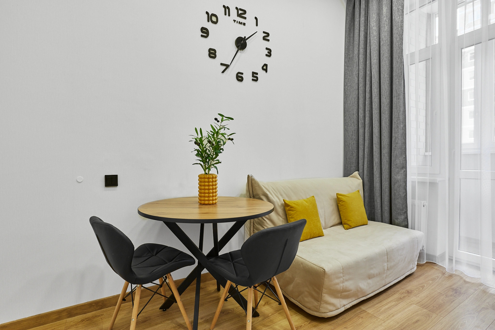 Квартира 2 Ночи на Улице Мурата Ахеджака 12 к4