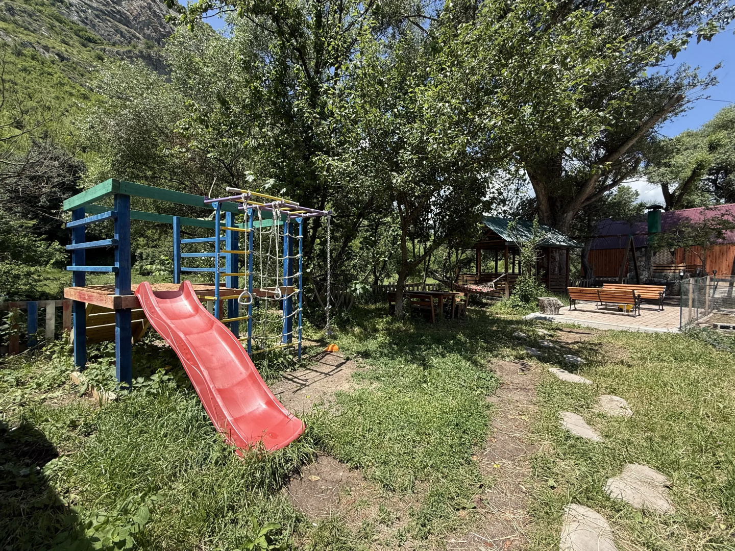 Курортный отель Qarup House