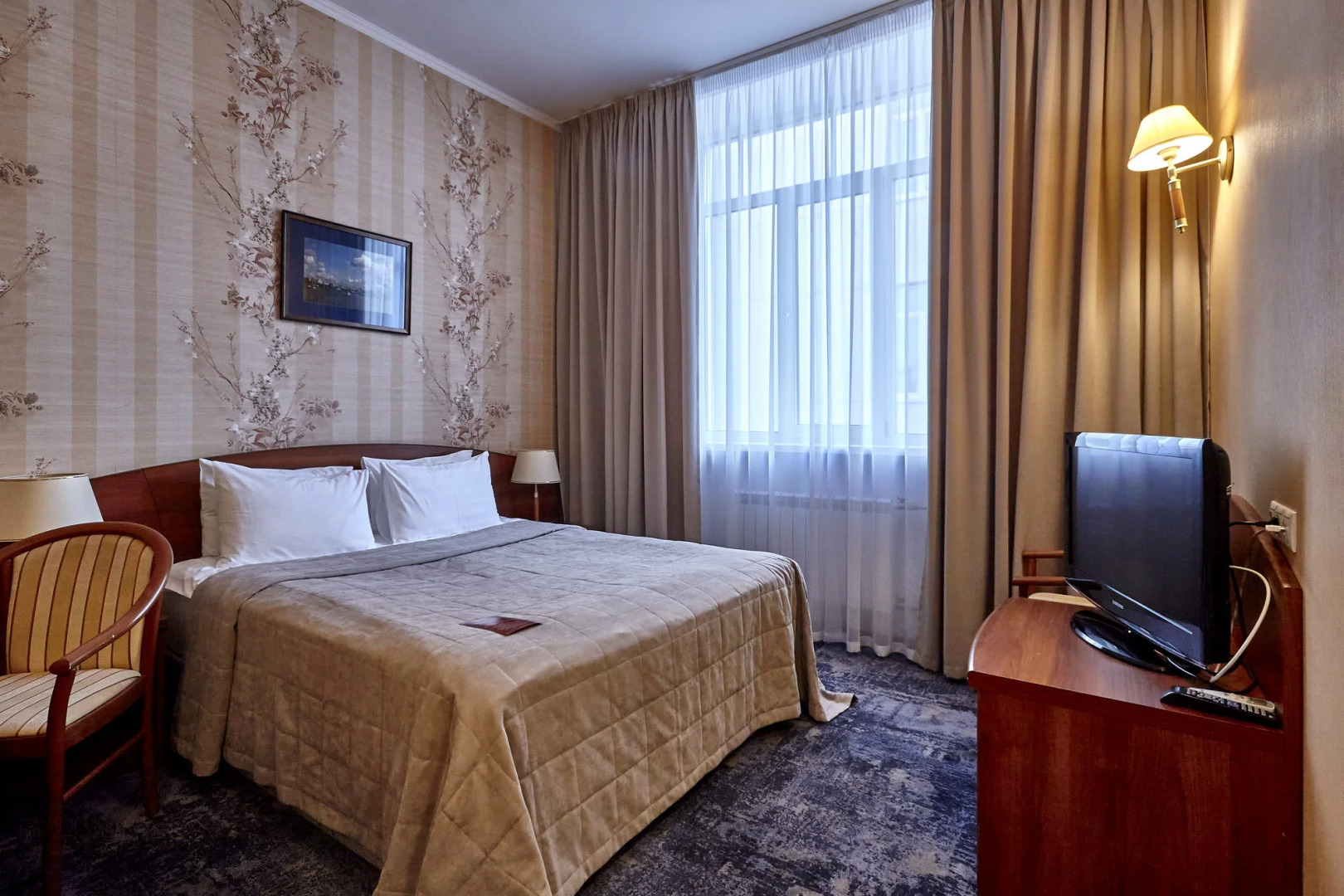 Отель Богемия на Вавилова