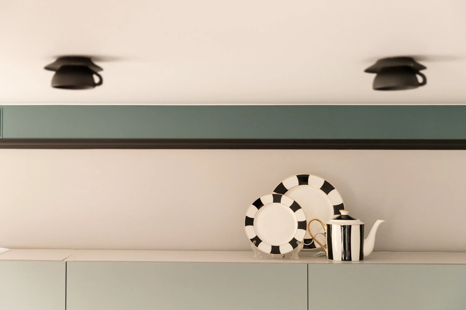 Апартаменты Новые Дизайнерские с Видом на Верхнее Озеро