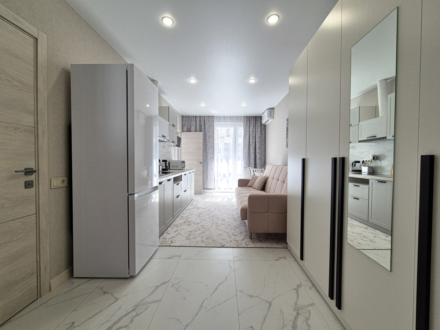 Квартира с Балконом в Одном из Самых Зеленых Районов Сочи