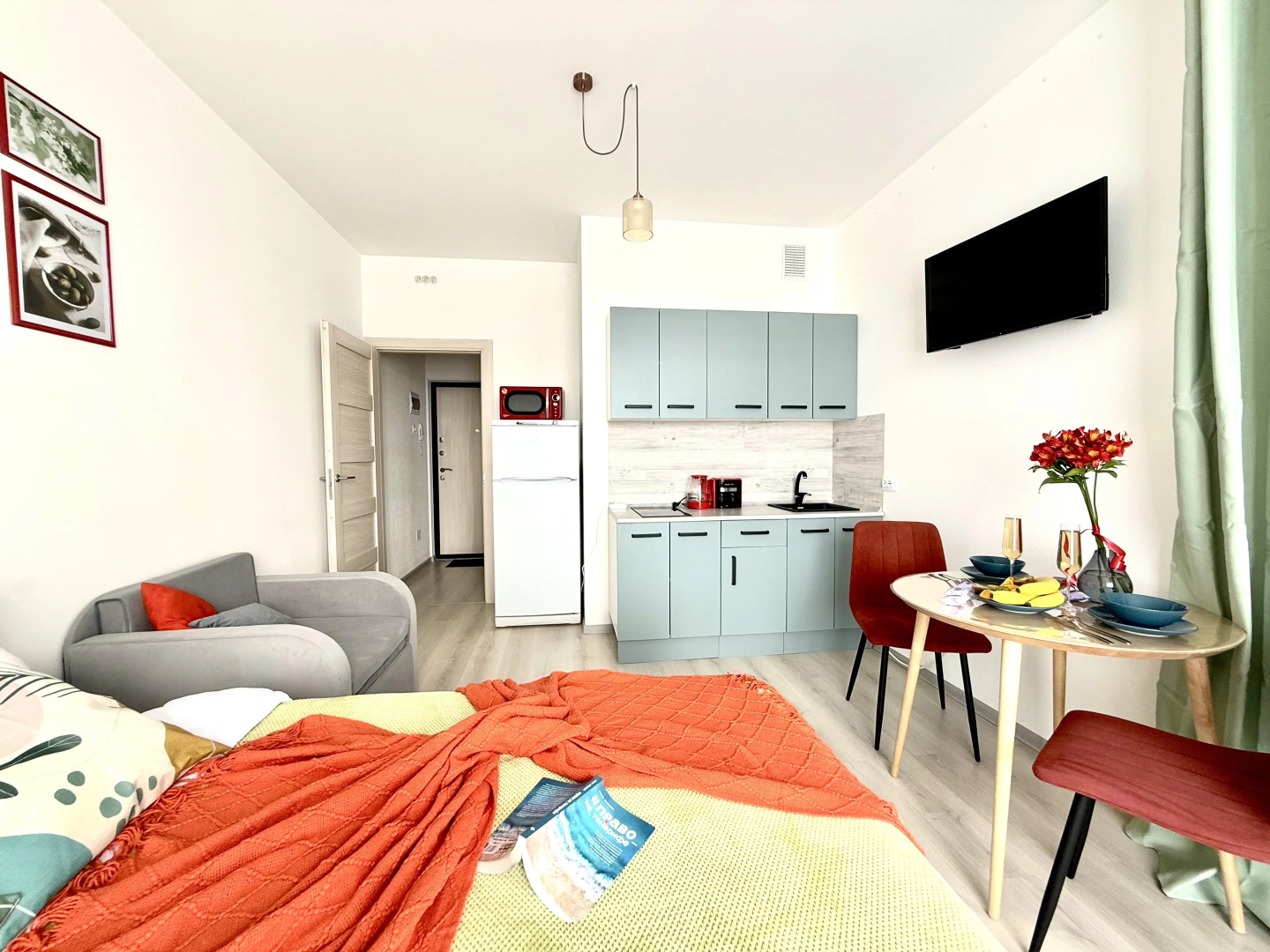 Квартира Новая студия Фисташка на Неве рядом с метро и разводным мостом