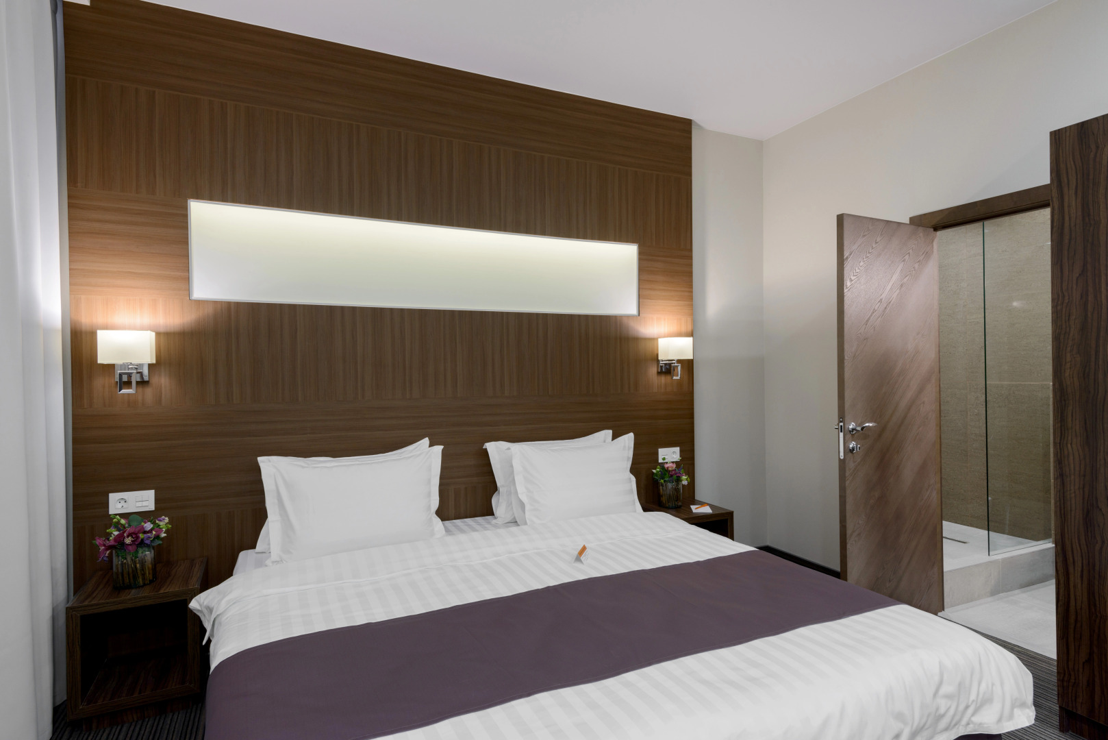 Отель PARK WOOD HOTEL