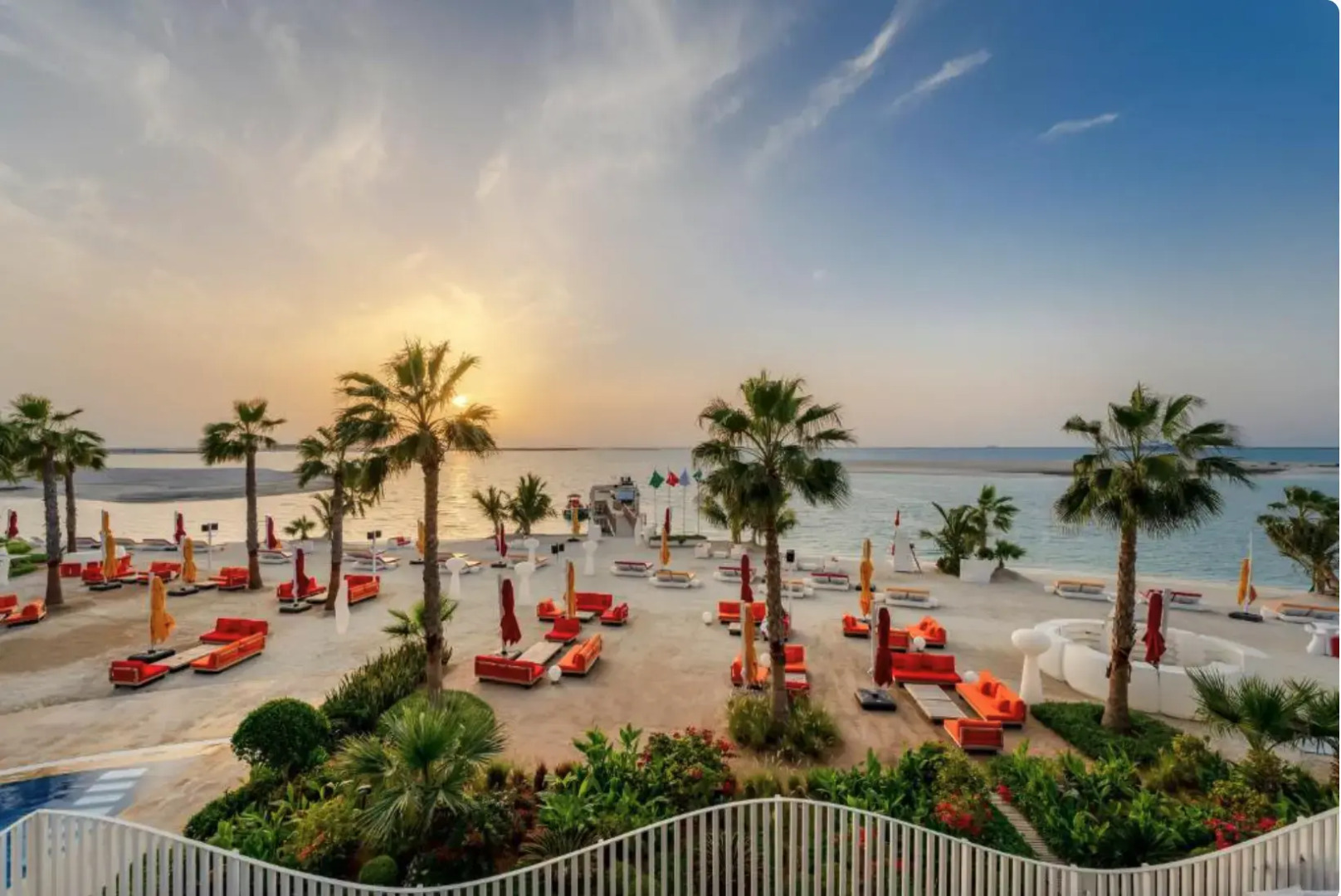 Отель Voco Dubai Monaco The Heart of Europe