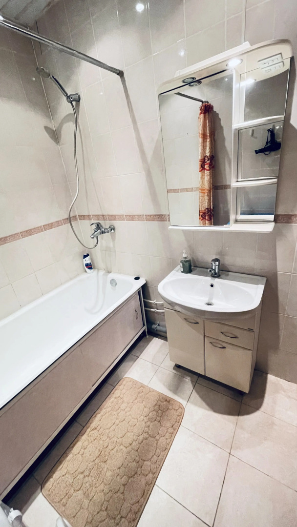 Апартаменты Рощинская 9