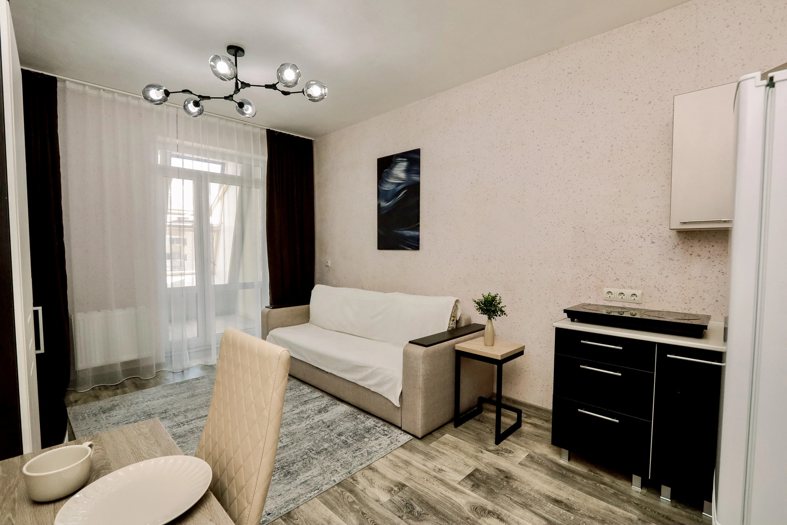 Трехместные апартаменты с Балконом и Видом на Озеро