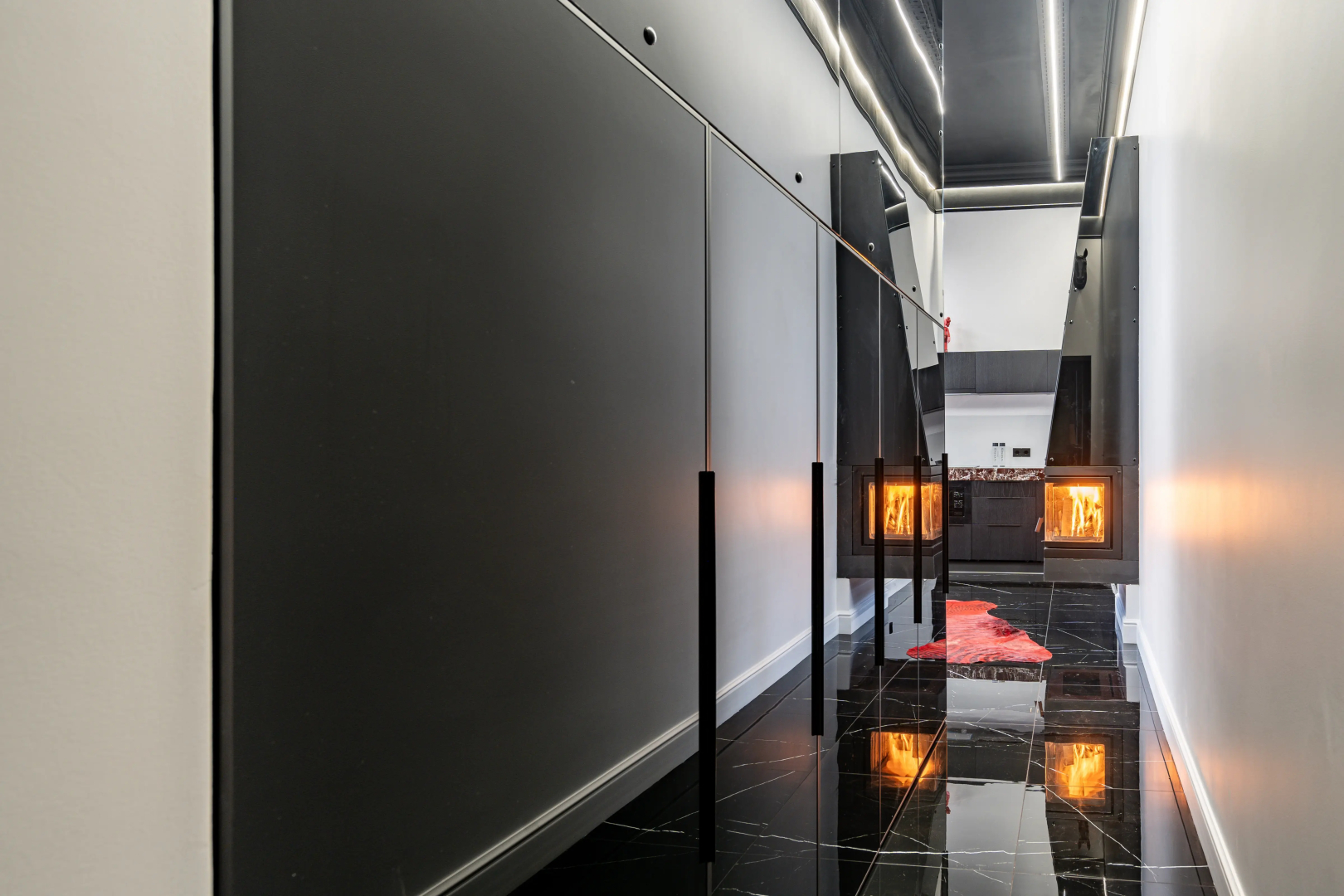 Апартаменты на Невском проспекте hth24 Apartments, авторский дизайн, сауна, камин