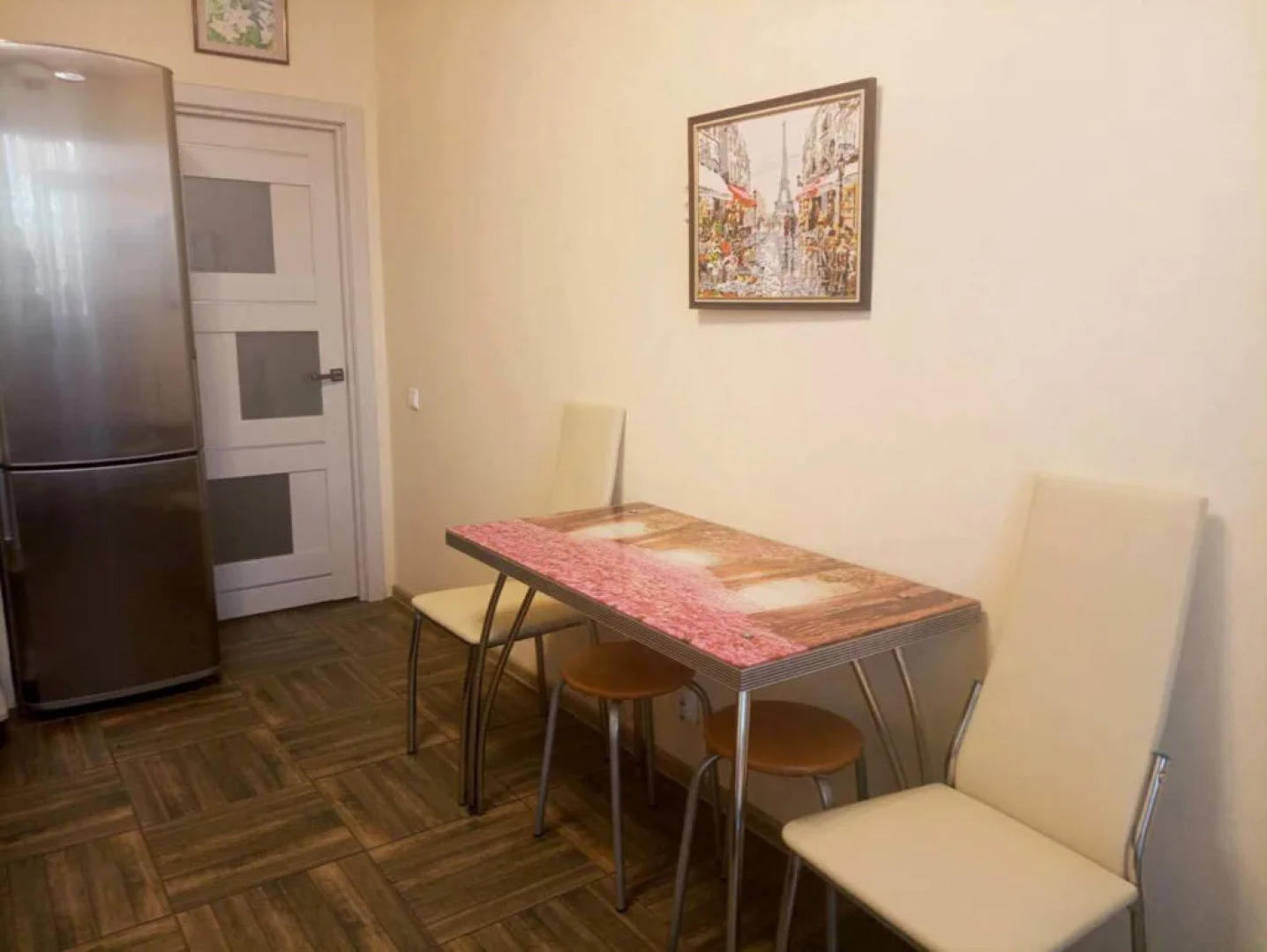 Квартира большая у ТЦ Крейсер, 33 квартиры