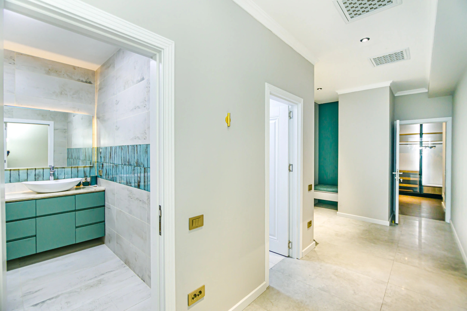 Апартаменты VIP on Sabah Residence Sea View