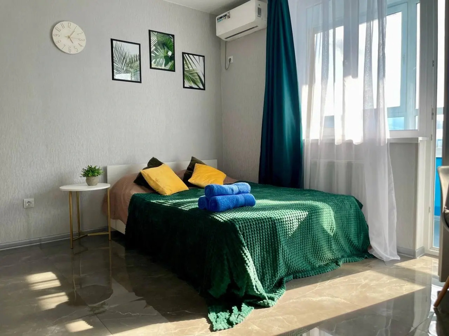 Квартира Уютная на 22 этаже с видом на горы и море,15мин до набережной пешком