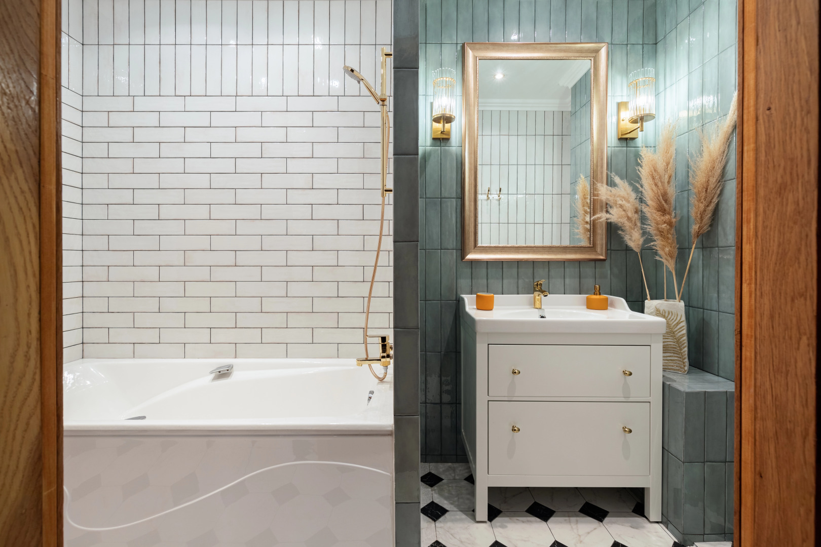 Апартаменты Minin Apartments с видом на Александринский Театр 130 кв.м.