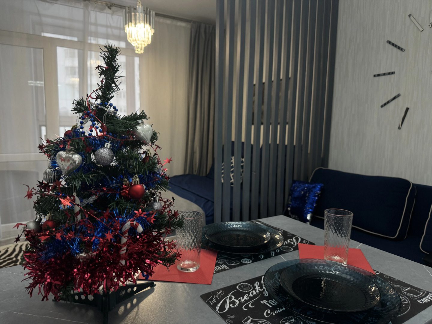 Квартира Студия с камином у парка