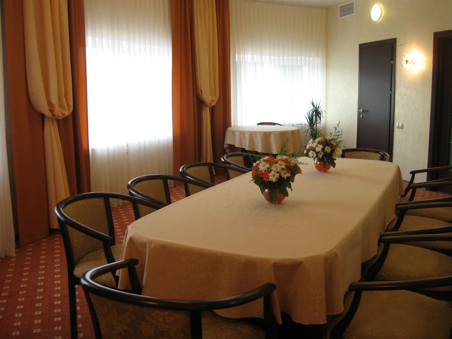 Отель Дубрава