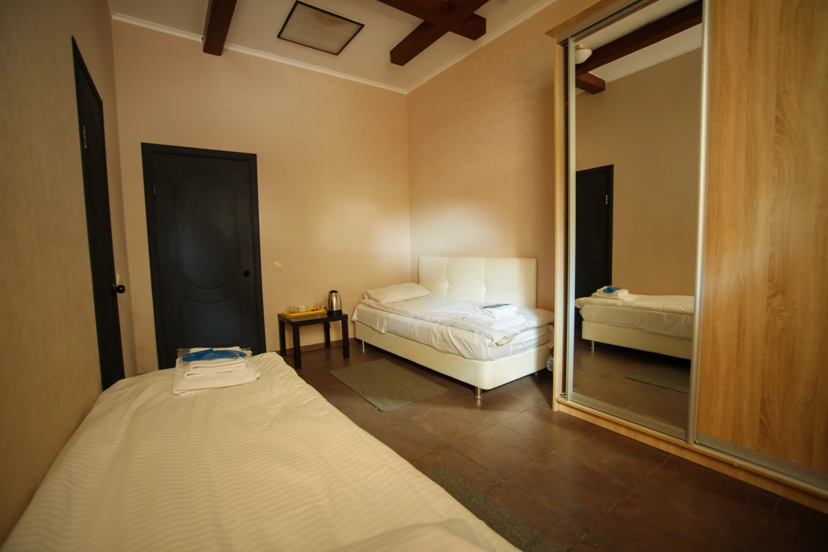 Меблированные комнаты Night Train