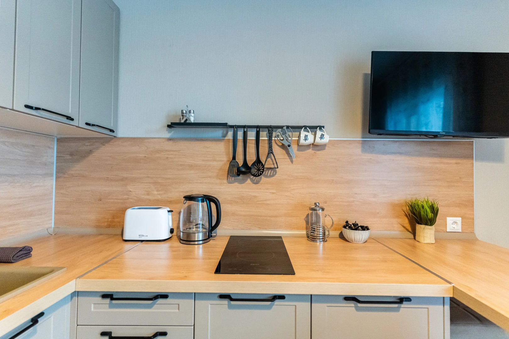 Апартаменты с Дизайнерским Ремонтом в Южном Районе Новороссийска от LetoApart 1