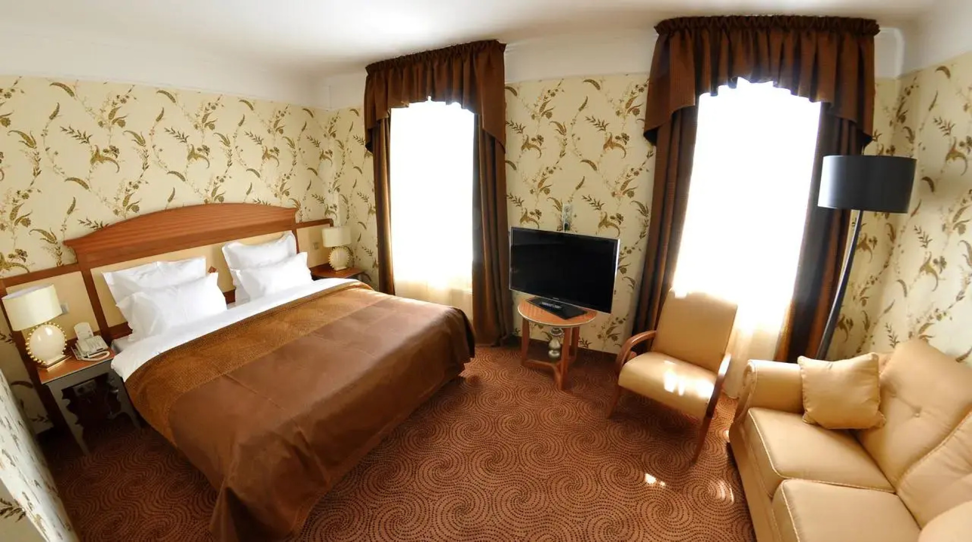 Отель Двор Подзноева - Главный Корпус