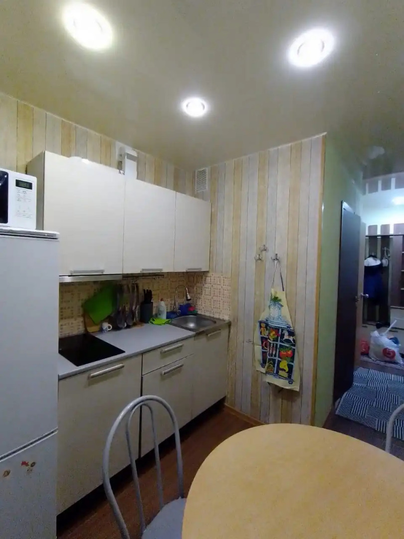 Апартаменты 2-х комнатная на 50 лет Октября 9