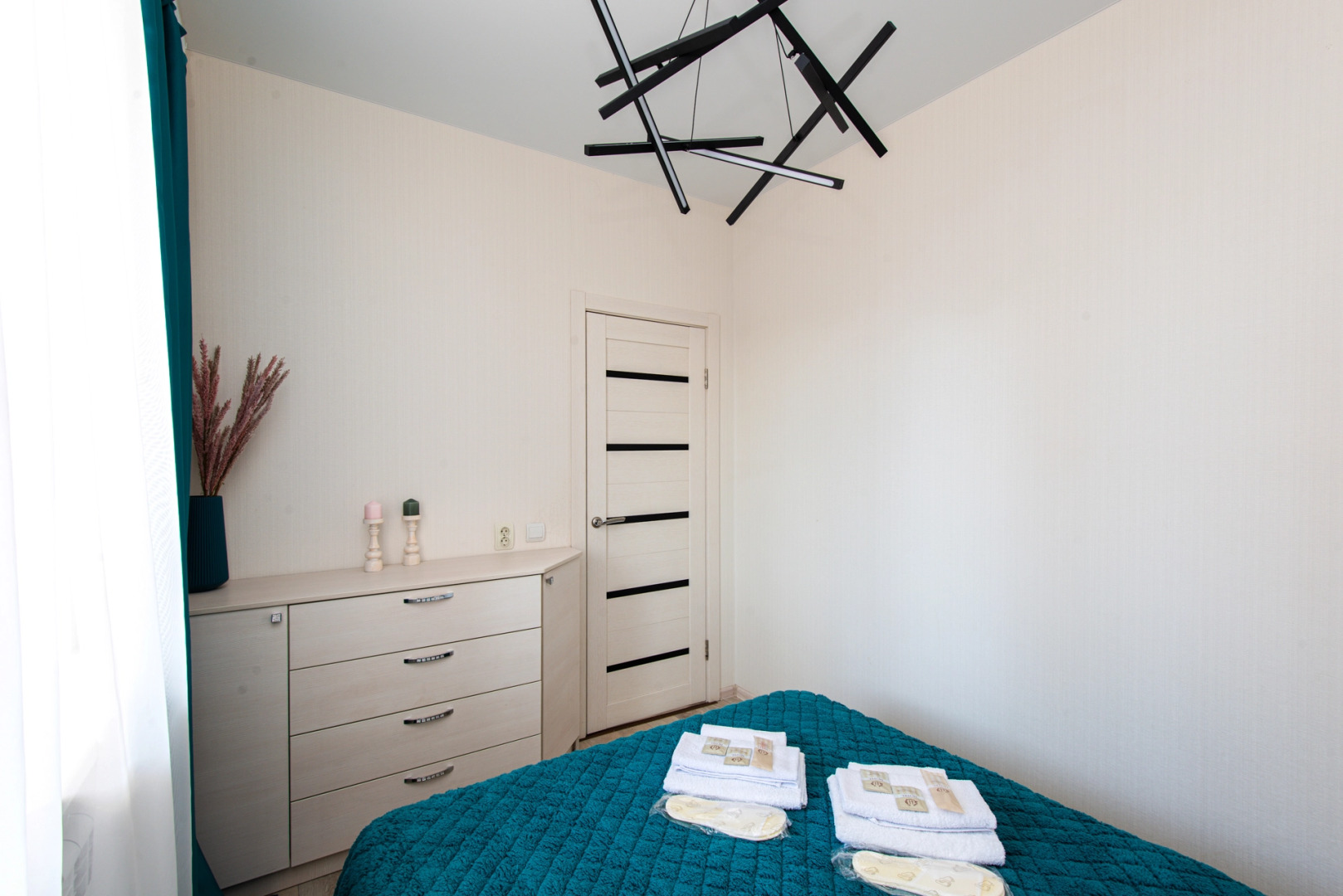 Квартира 2-к у залива в новом доме на Пирогова 2/2 от RentAp, 6 сп.мест