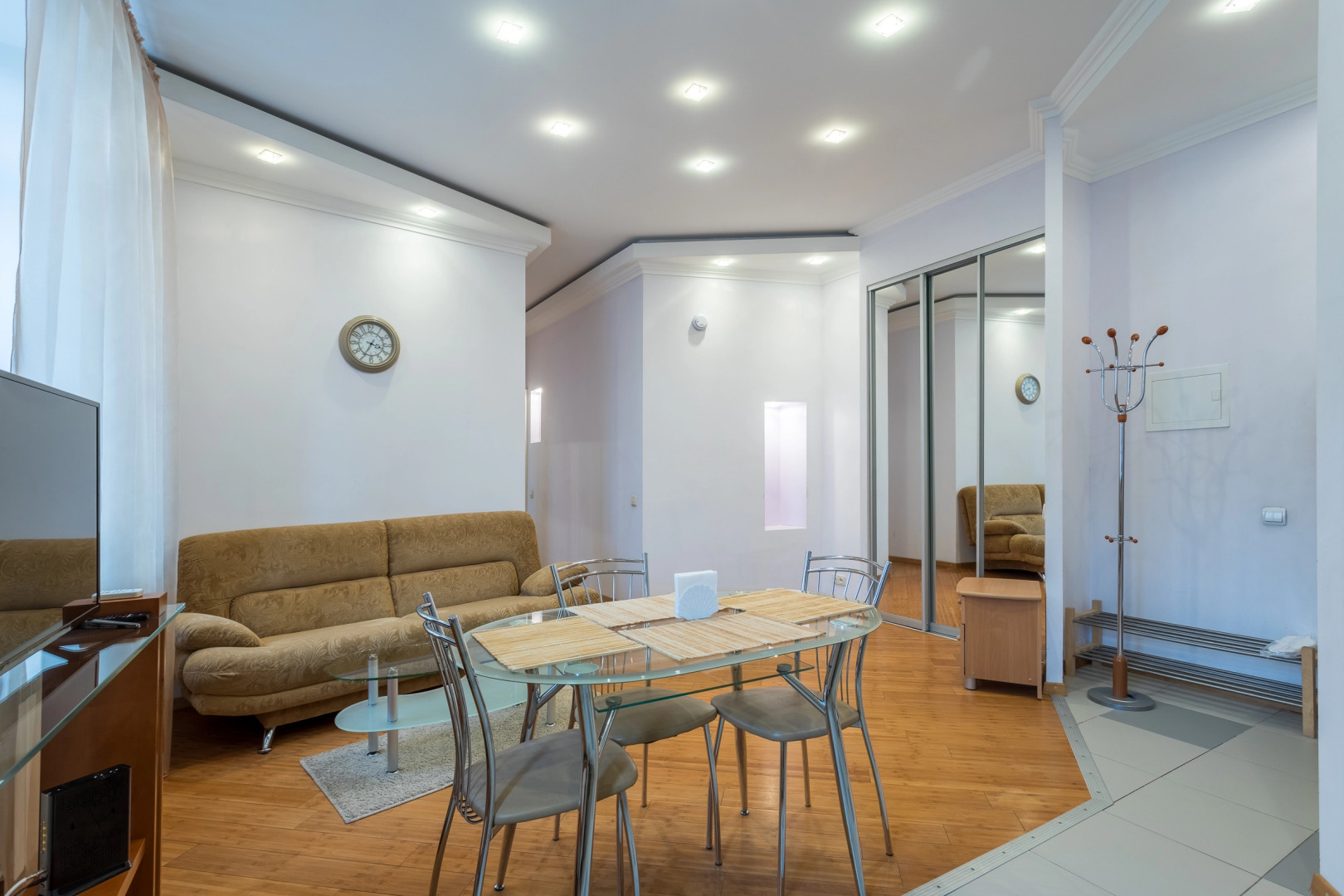 Апартаменты на Прямом переулке 5/1