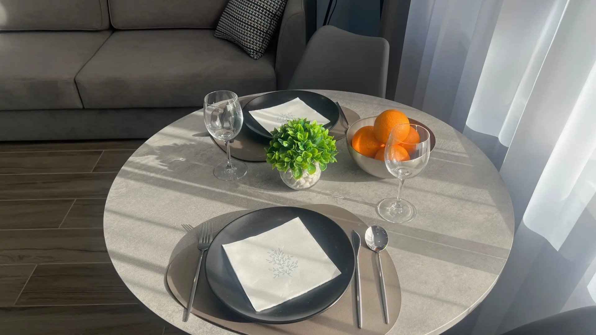 Апартаменты у Часовой Башни Голубые