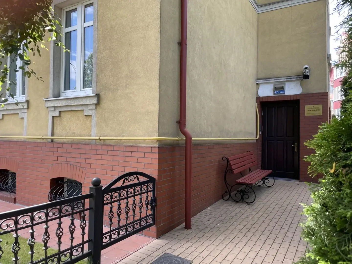 Квартира в Доме Начала ХХ Века в Старинном Районе Амалиенау