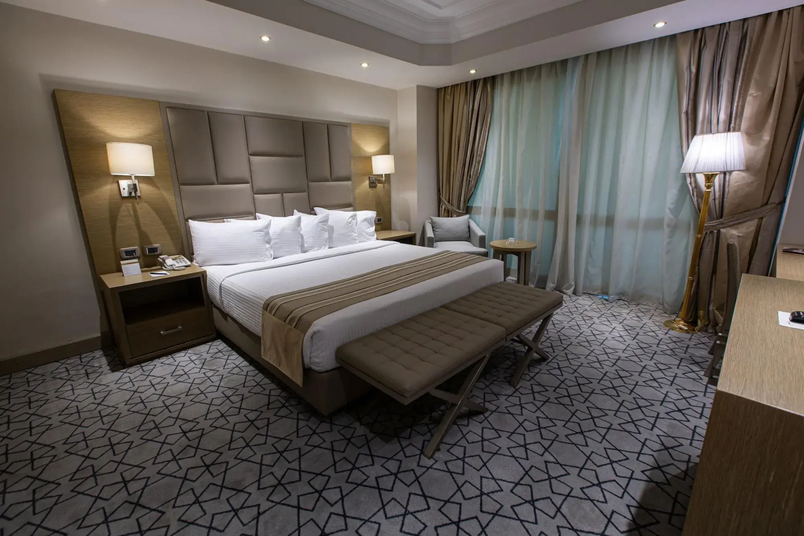 Отель Triumph Plaza Hotel