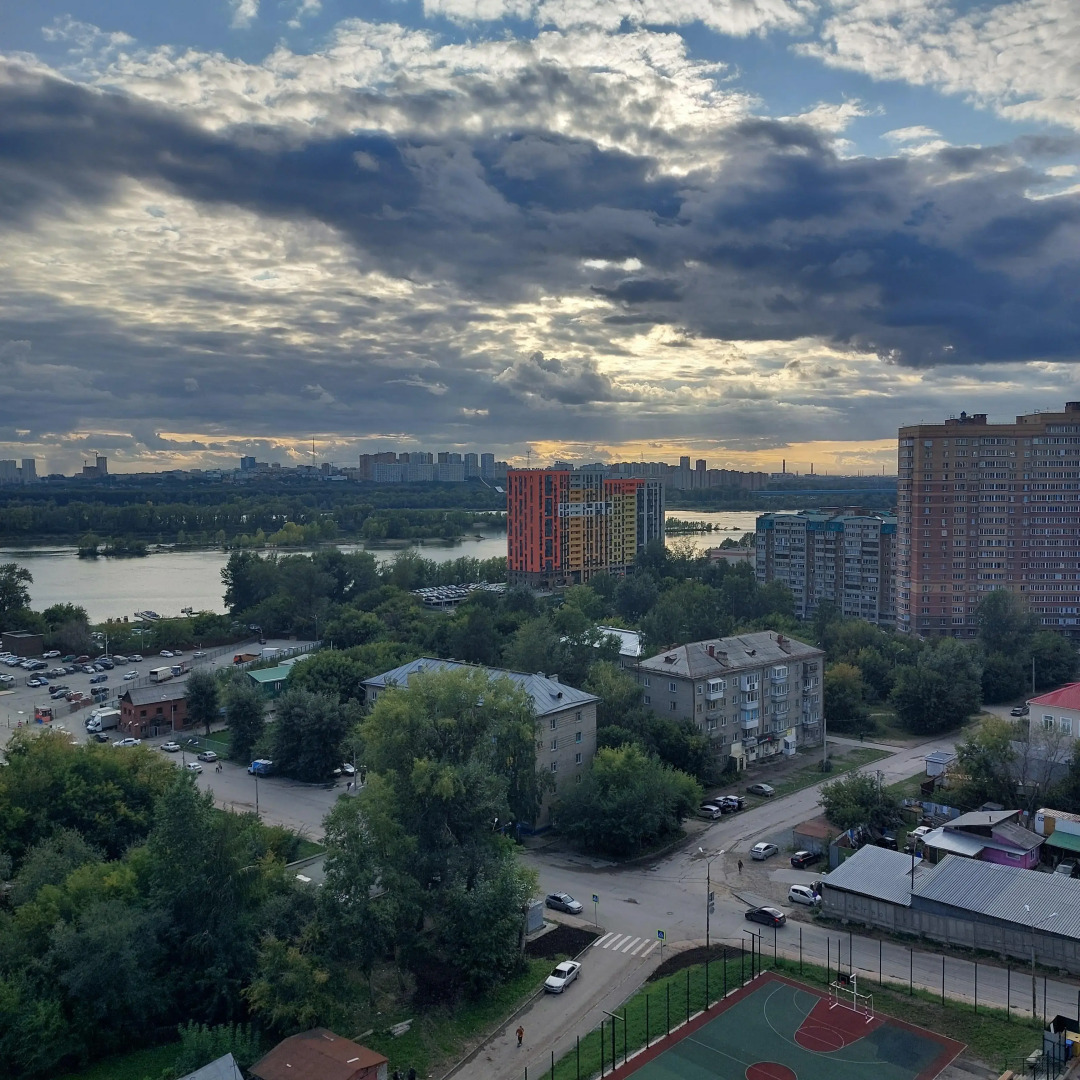 Квартира Комфортная Двухкомнатная с Видом на Реку