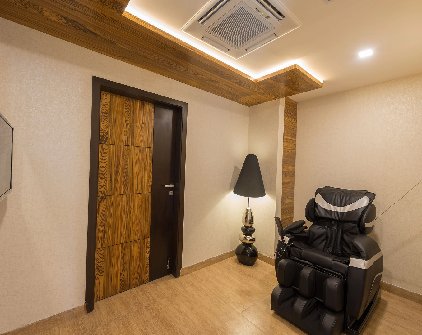 Отель Chenthur Park