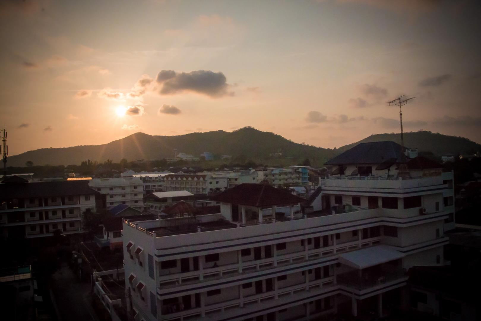 Отель Suchanan Hotel & Spa