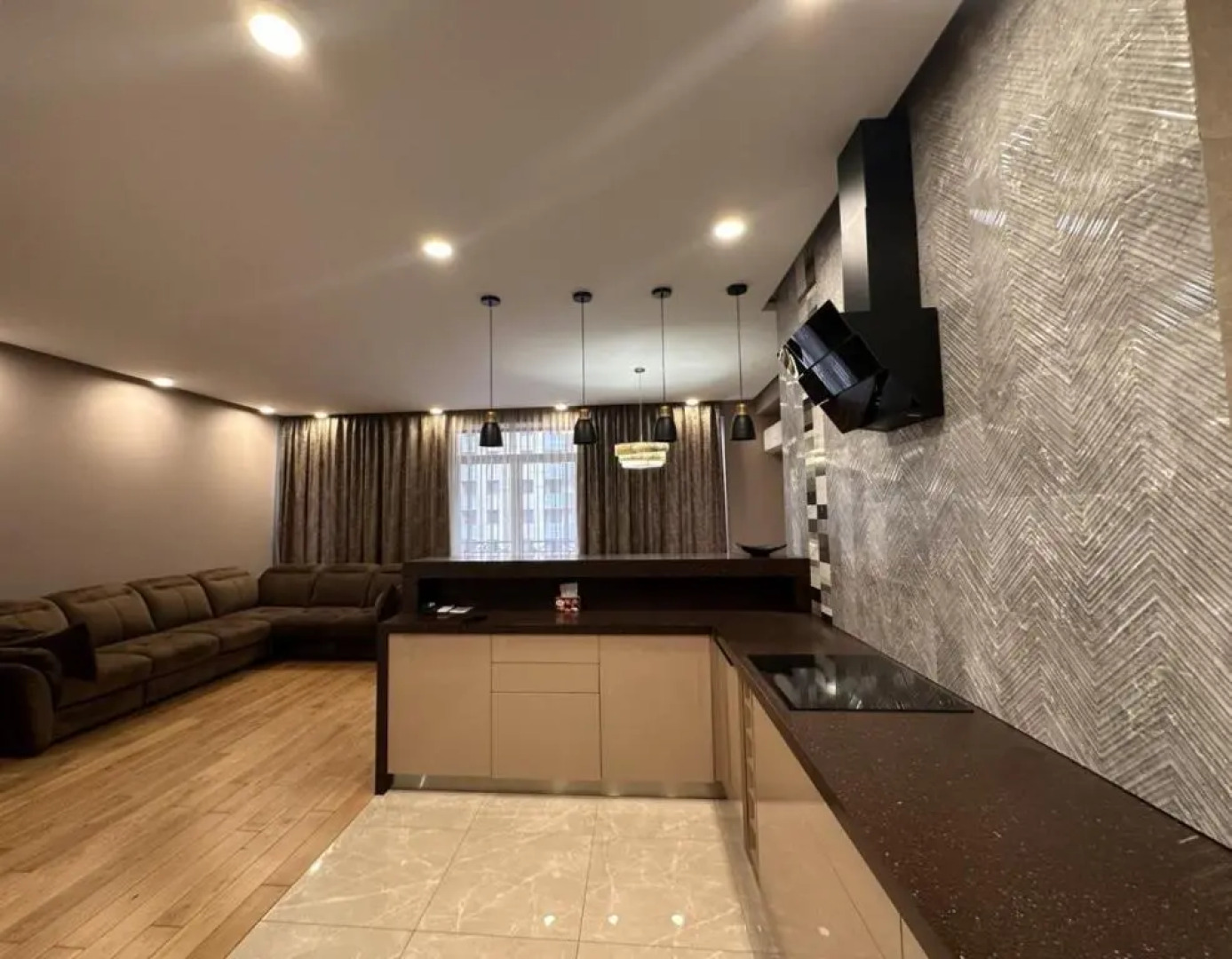 Апартаменты 2 Bedroom Apt On Republic Square