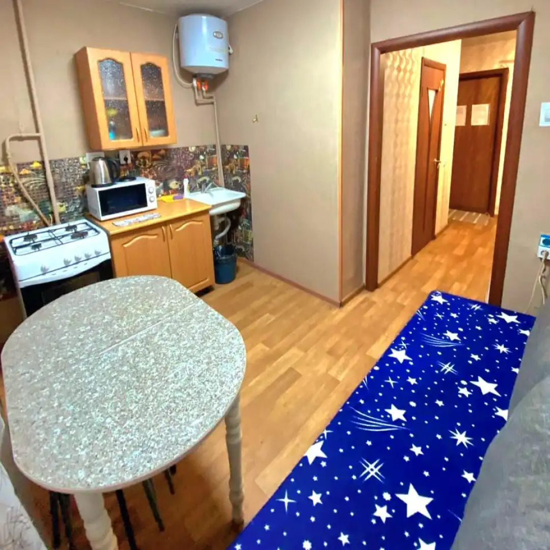 Апартаменты на Большой 10