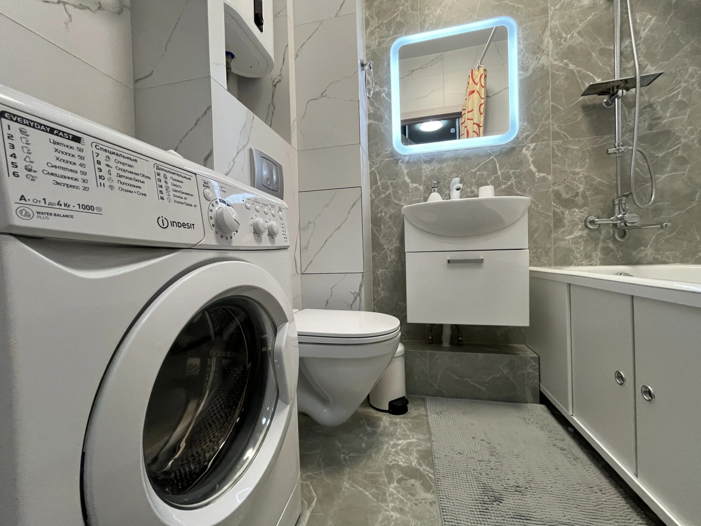 Апартаменты Unique Apart Колибри рядом с 8 Кассационным судом и Знаменским собором на Большевистской 1а