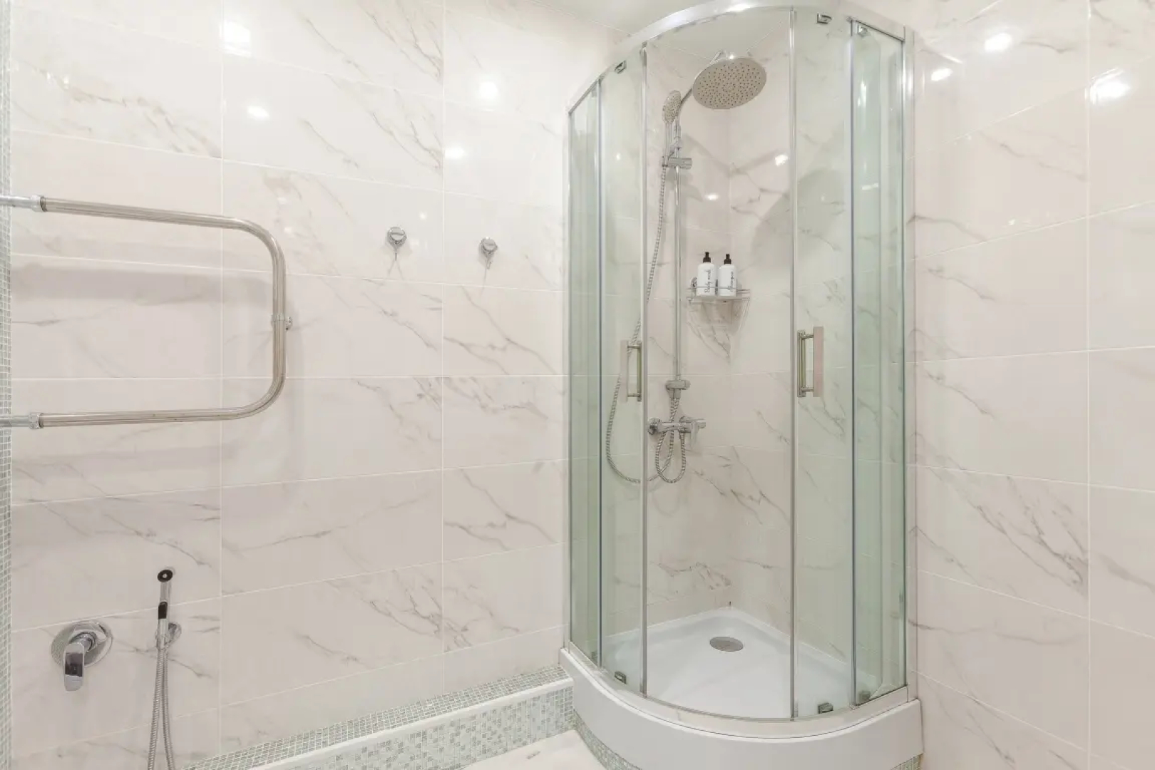 Апартаменты RentPlaza Галактика 1