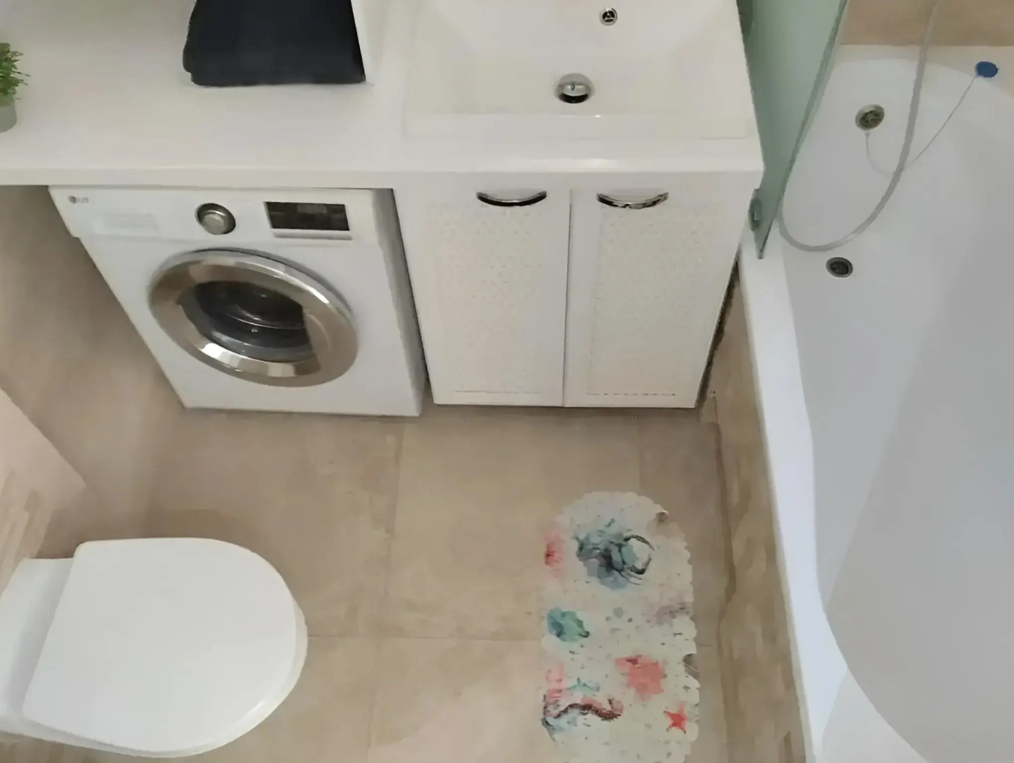 Квартира с видом на стадион