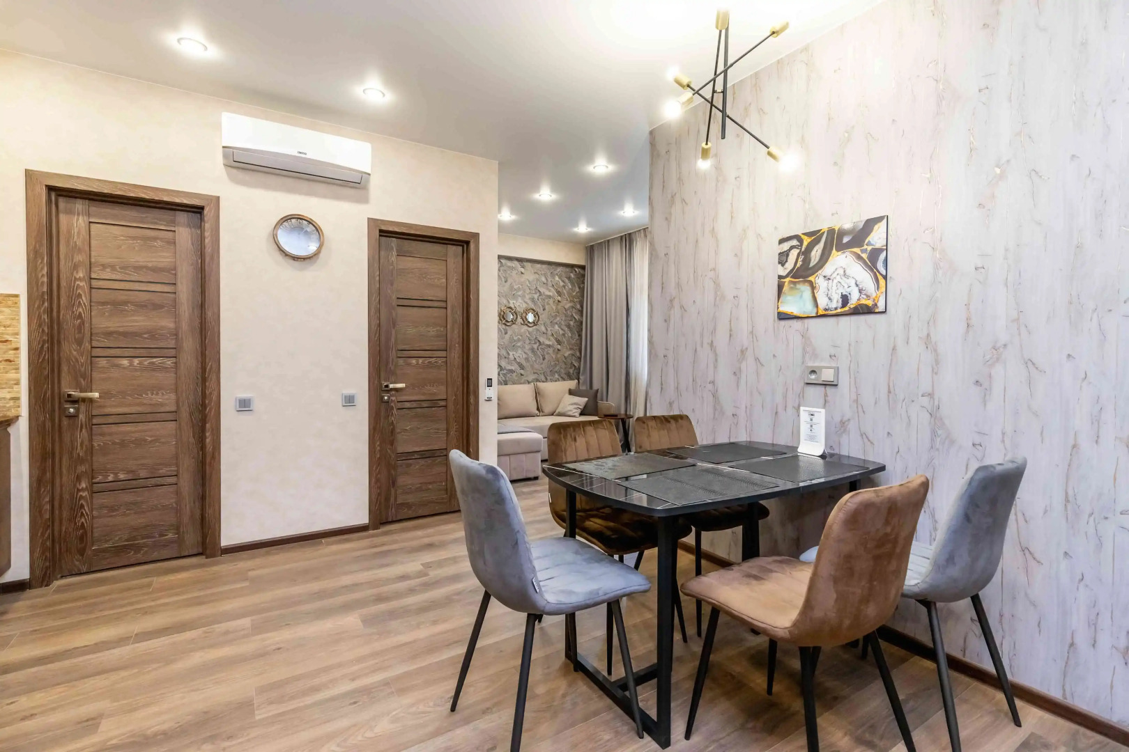 Апартаменты Море Апартаментов на Эстонской 37/6-034