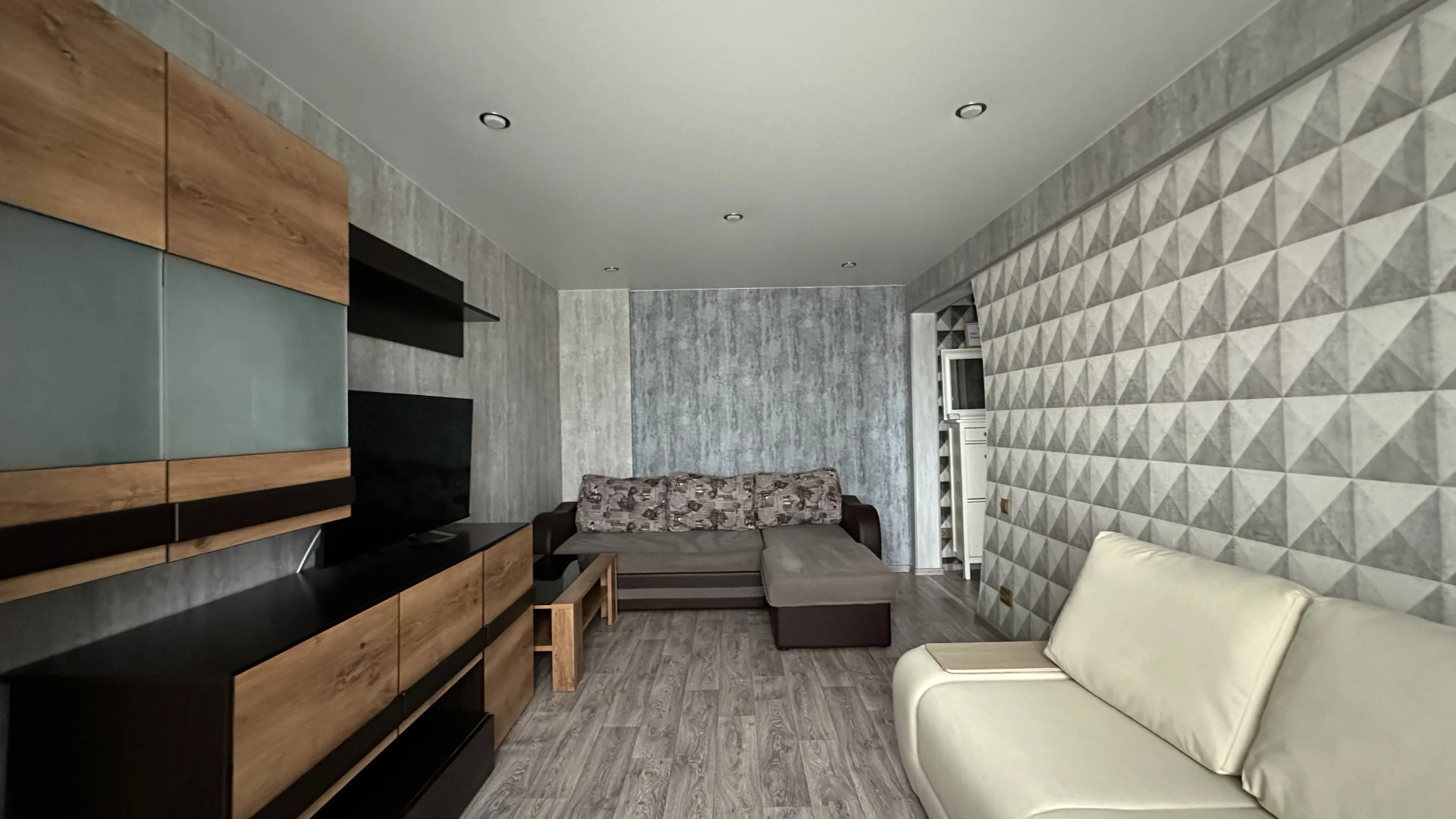 Уютная Чистая Квартира с Евроремонтом в Центре Города