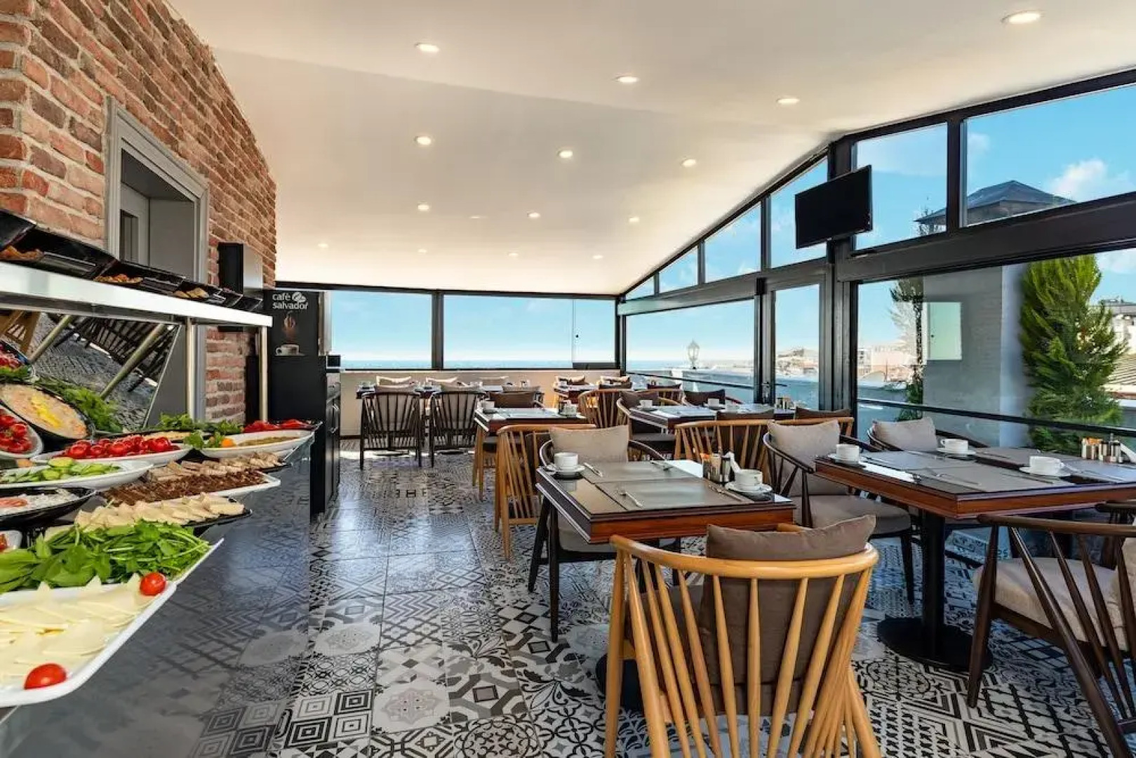 Отель Interstar